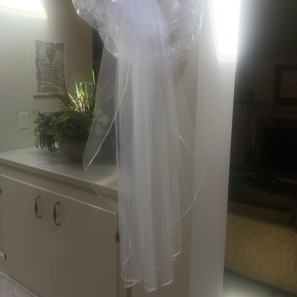 NWT Wedding Veil